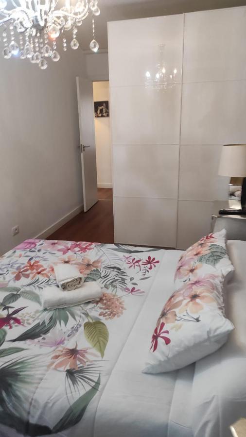 Luxury Apartment Аринага Екстериор снимка